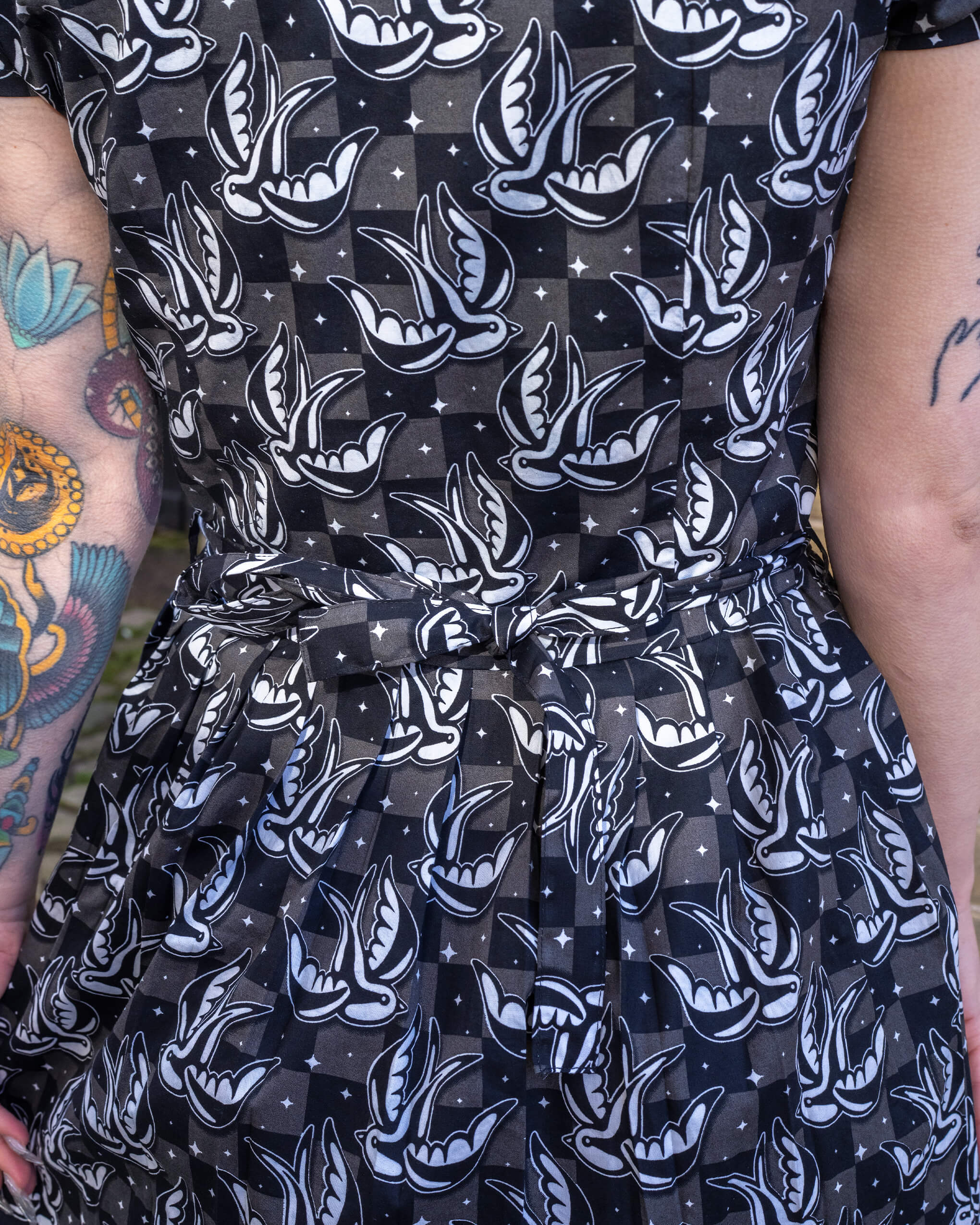 Checkerboard Swallow Stretch Belted Tea Dress with Pockets - Image 4