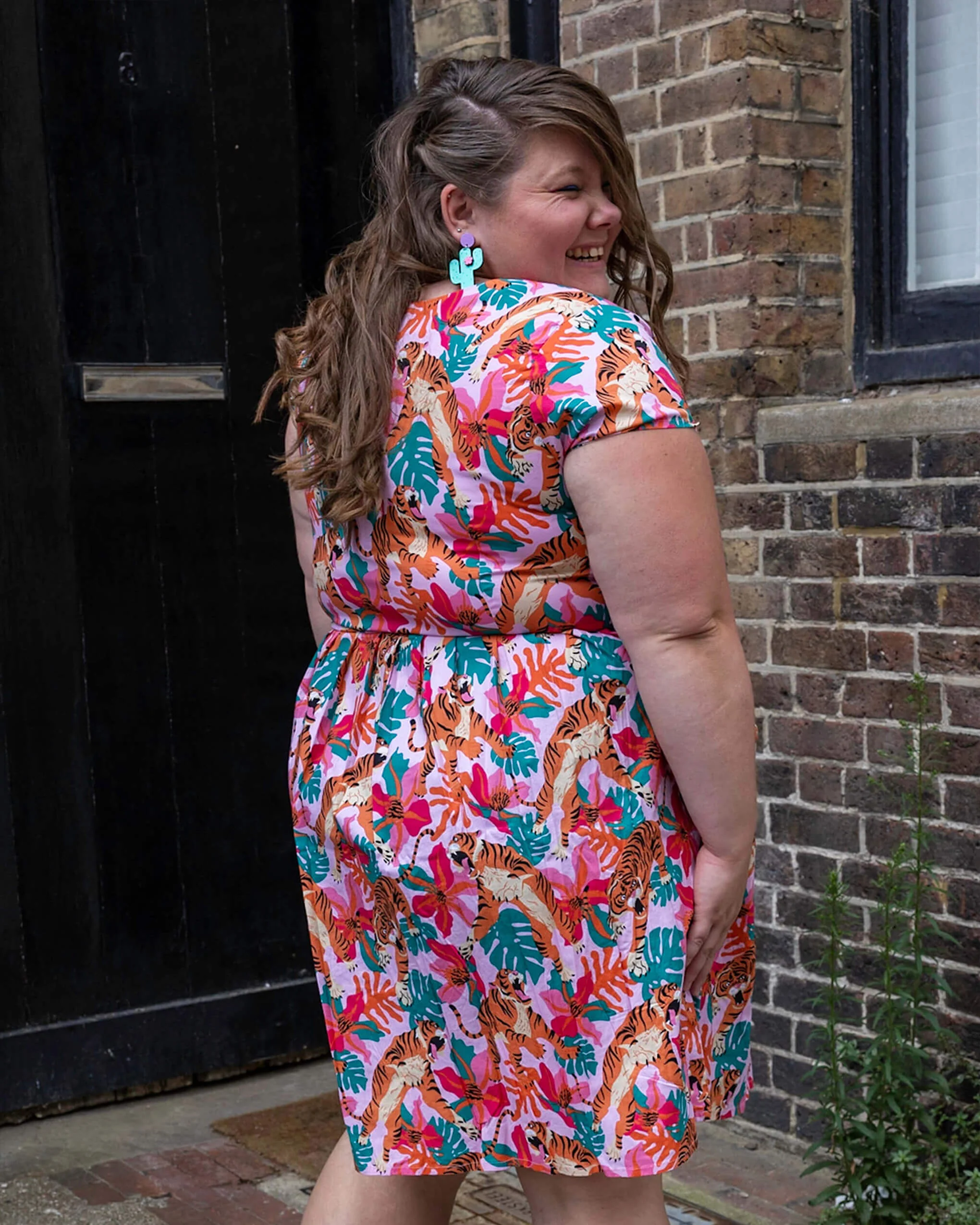 Tiger Lily Stretch Belted Tea Dress with Pockets - Image 5